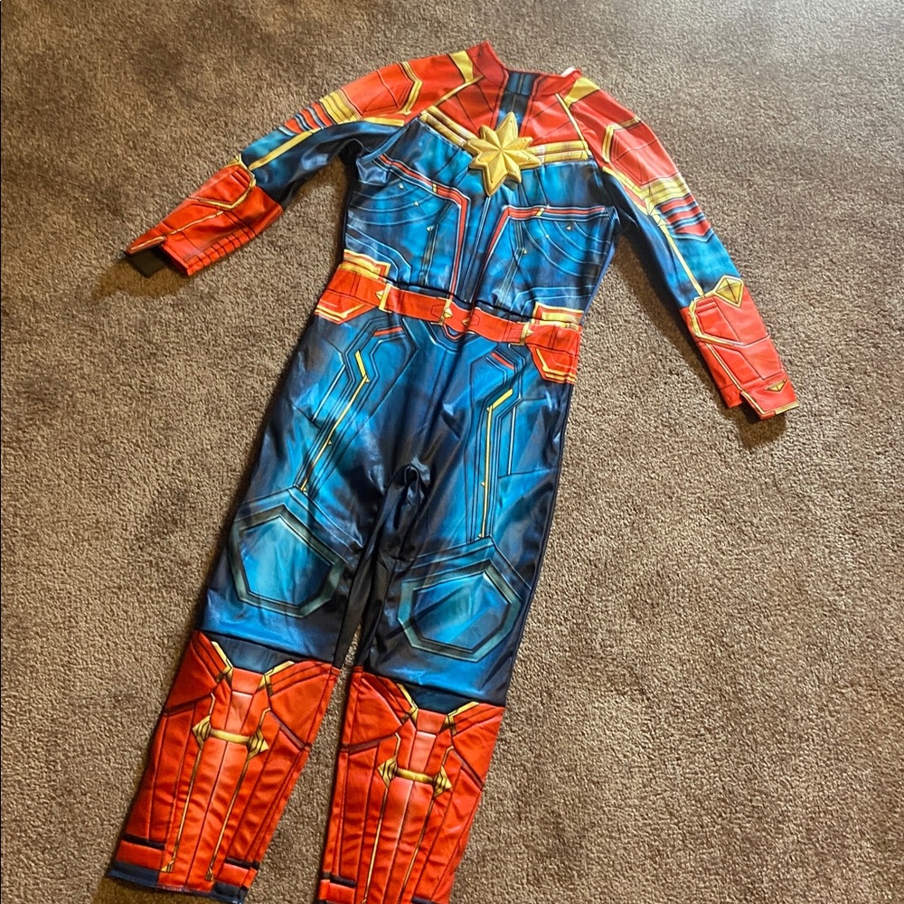 Captain Marvel Avengers Kids Size Small Long Sleeve Halloween Costume